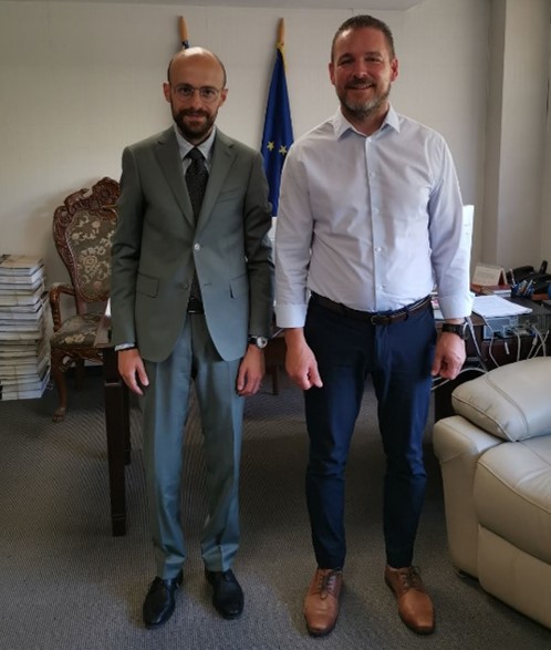 Sebastian Voinea, a Maros Megyei Törvényszék elnöke (balra) és dr. Sorok Norbert, a Zalaegerszegi Törvényszék elnöke